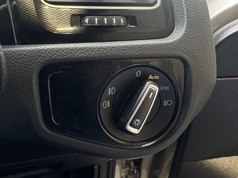 Used Volkswagen Golf 2016 for sale - 76263833: Photo 26