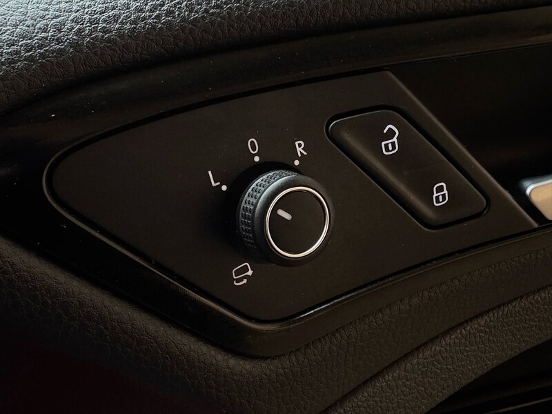 Used Volkswagen Golf 2016 for sale - 77850879: Photo 14