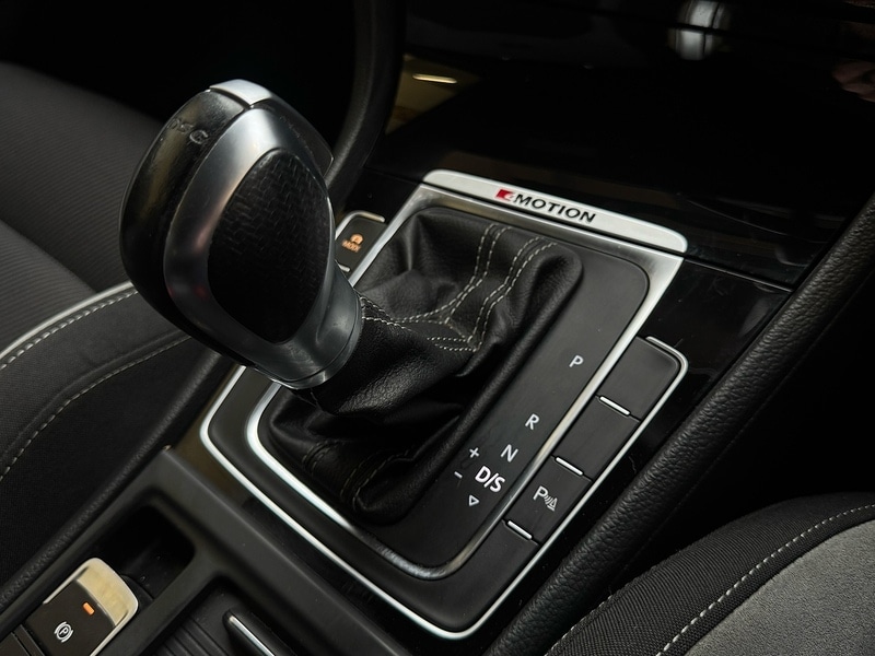 Used Volkswagen Golf 2016 for sale - 77850879: Photo 15