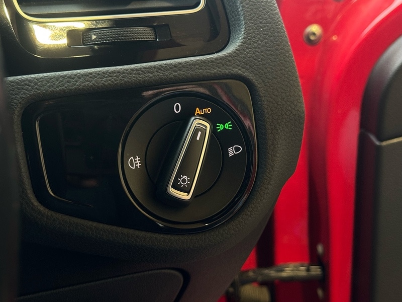 Used Volkswagen Golf 2016 for sale - 77850879: Photo 25