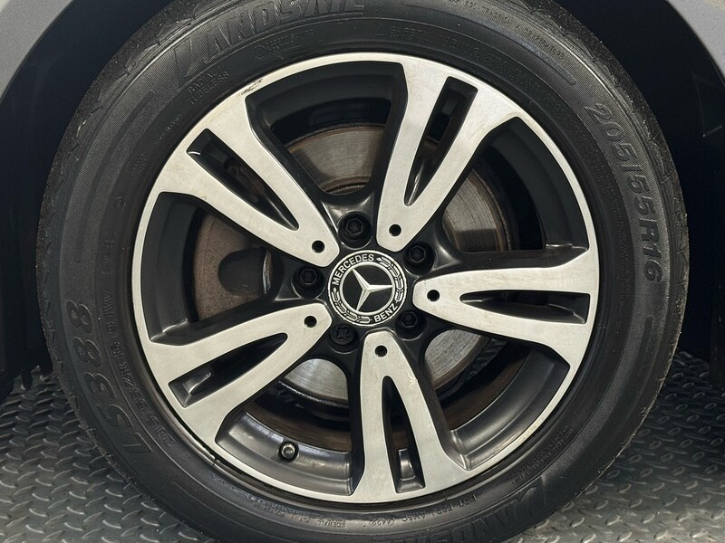 Used Mercedes-Benz A-Class 2017 for sale - 77547831: Photo 32