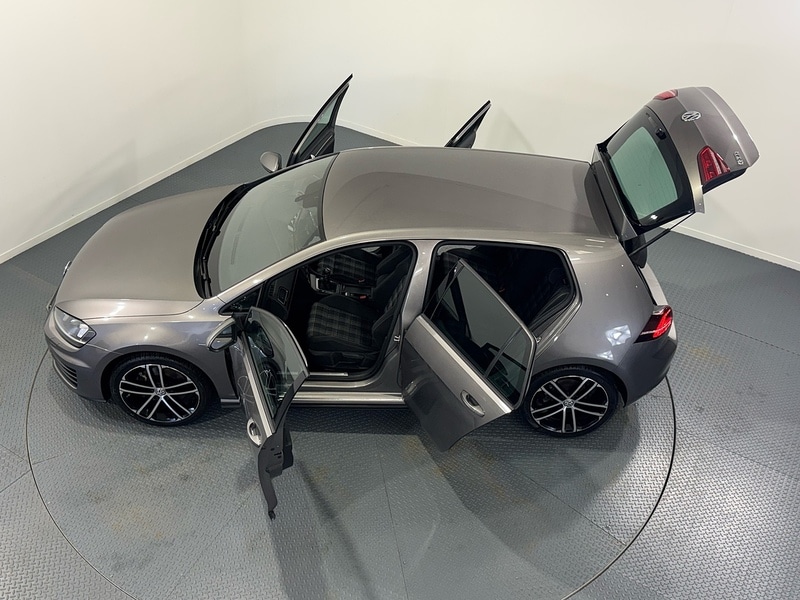 Used Volkswagen Golf 2015 for sale - 77605249: Photo 40