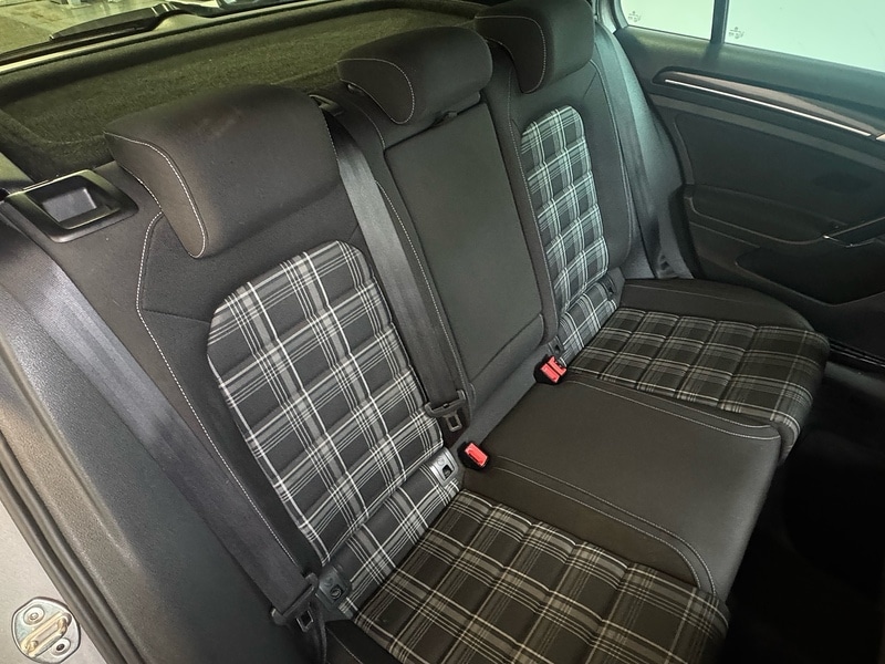 Used Volkswagen Golf 2015 for sale - 77605249: Photo 9