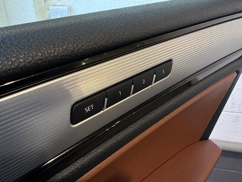 Used Volkswagen Touareg 2016 for sale - 76910708: Photo 14