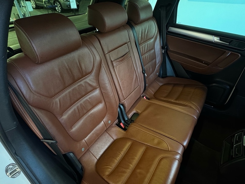 Used Volkswagen Touareg 2016 for sale - 76910708: Photo 9