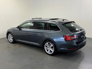 Used Skoda Superb 2017 for sale - 79775581: Photo