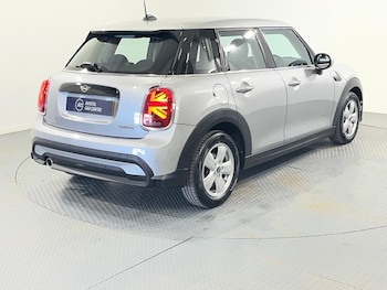Used MINI Hatch 2022 for sale - 78159837: Photo