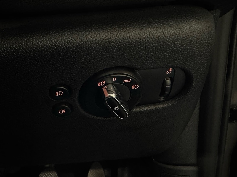 Used MINI Convertible 2016 for sale - 77535550: Photo 27