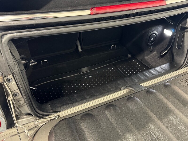 Used MINI Convertible 2016 for sale - 77535550: Photo 32