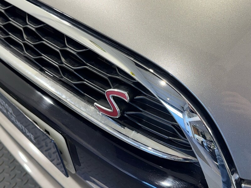 Used MINI Convertible 2016 for sale - 77535550: Photo 34