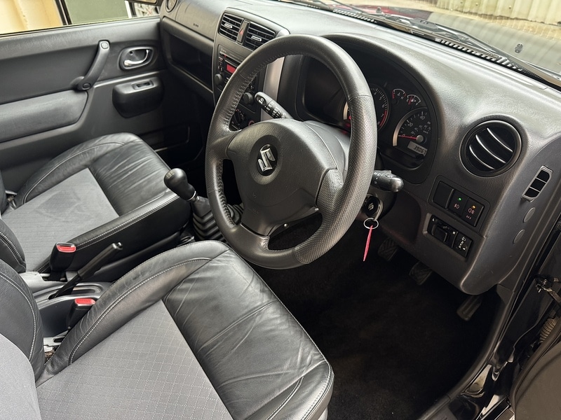 Used Suzuki Jimny 2010 for sale - 76643033: Photo 11