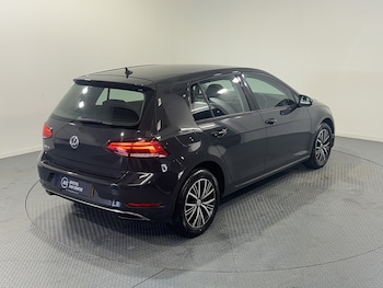 Used Volkswagen Golf 2018 for sale - 75932468: Photo