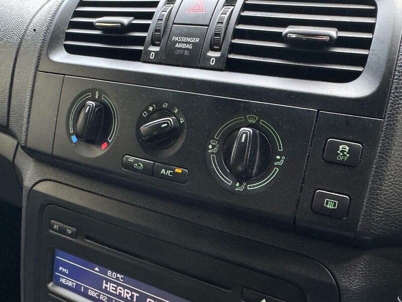 Used Skoda Fabia 2014 for sale - 77055089: Photo 14