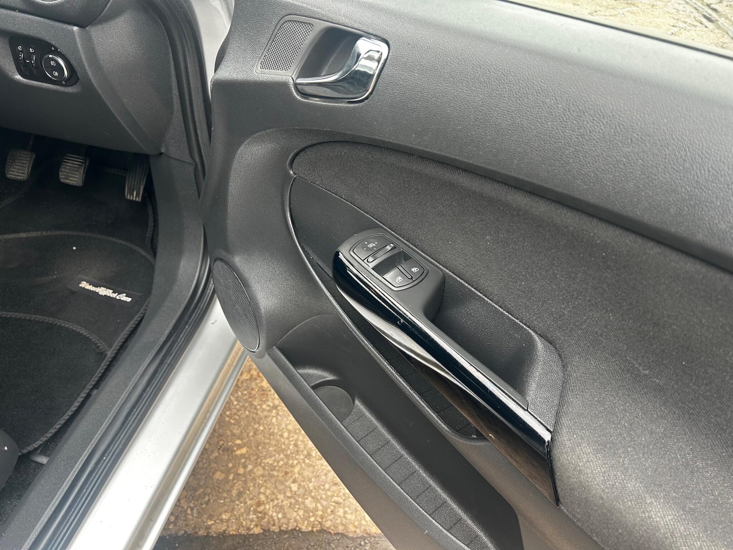 Used Vauxhall Corsa 2013 for sale - 78116028: Photo 11