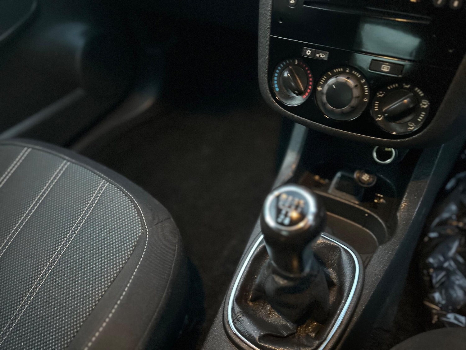 Used Vauxhall Corsa 2013 for sale - 77191897: Photo 14