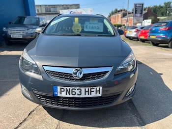 Used Vauxhall Astra 2013 for sale - 77345217: Photo