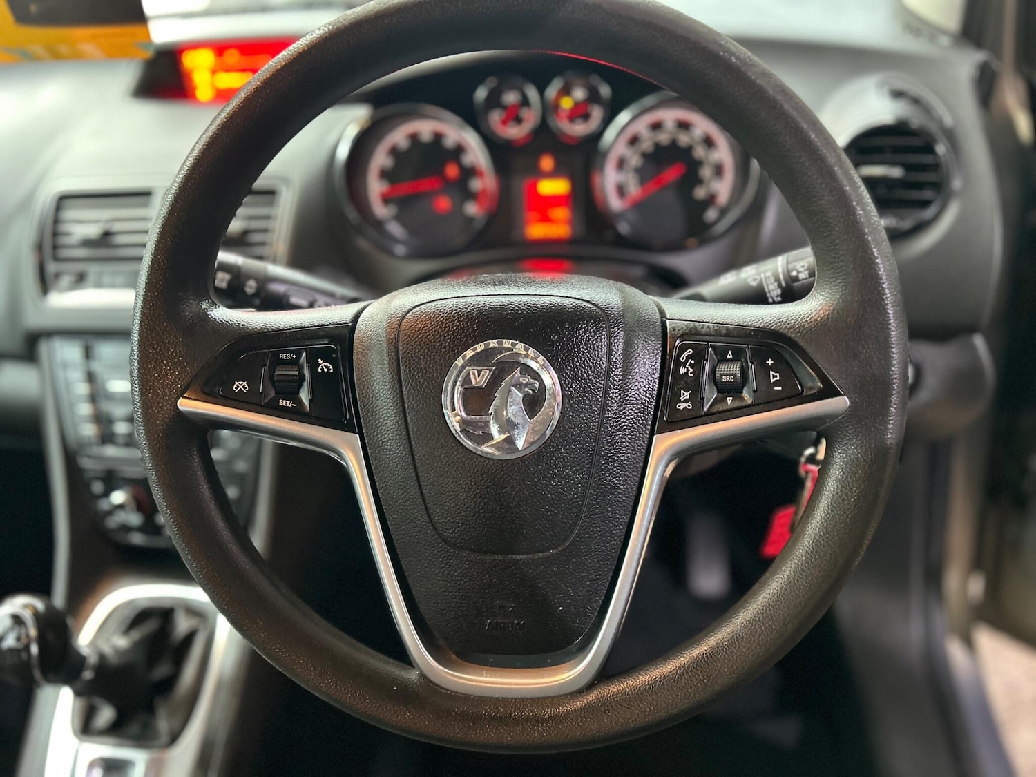 Used Vauxhall Meriva 2015 for sale - 76752740: Photo 13