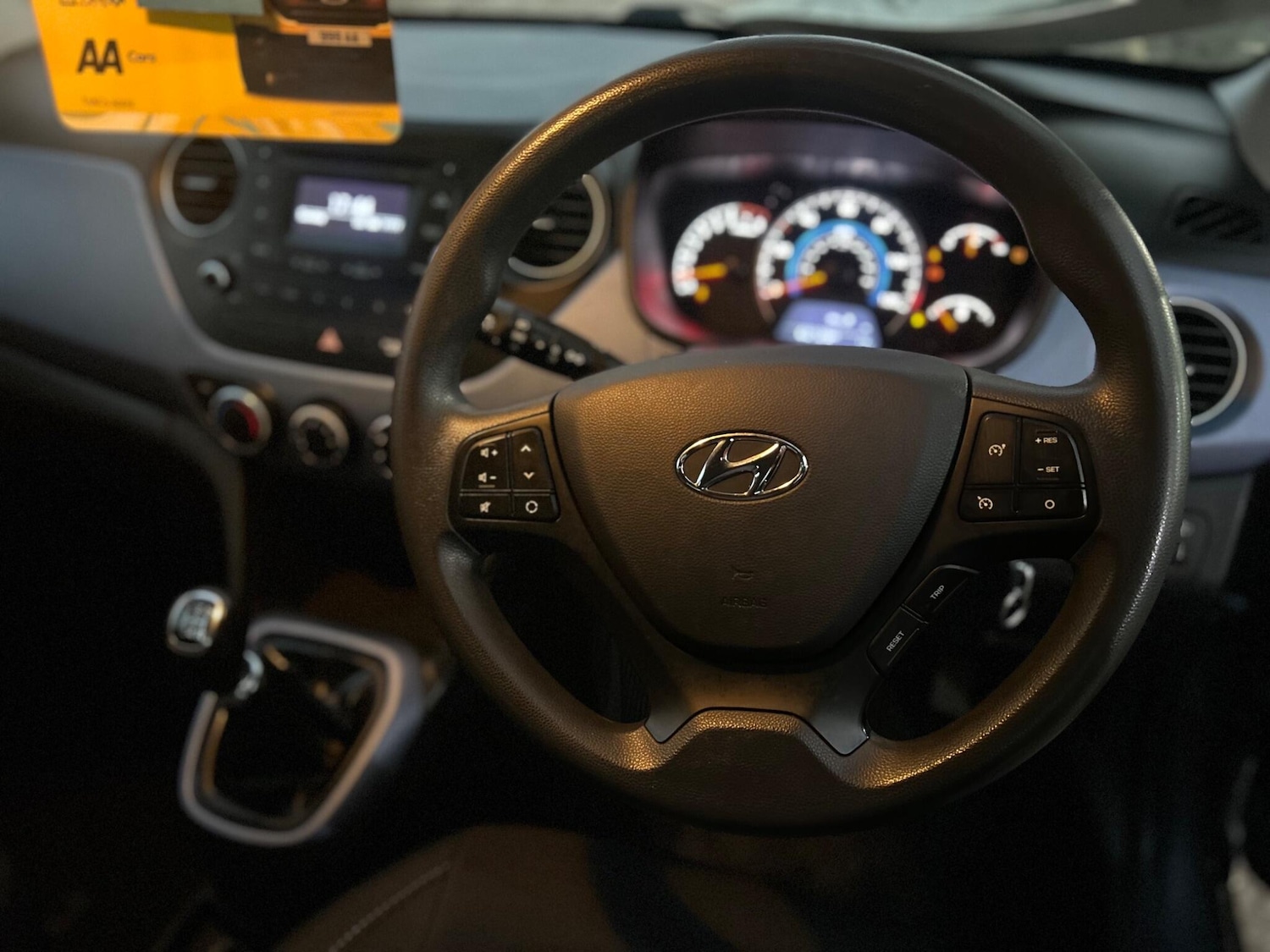 Used Hyundai i10 2015 for sale - 76550270: Photo 13