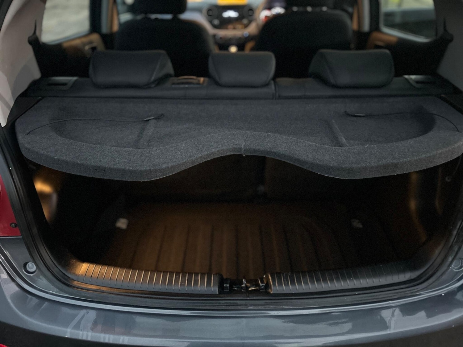 Used Hyundai i10 2015 for sale - 76550270: Photo 19