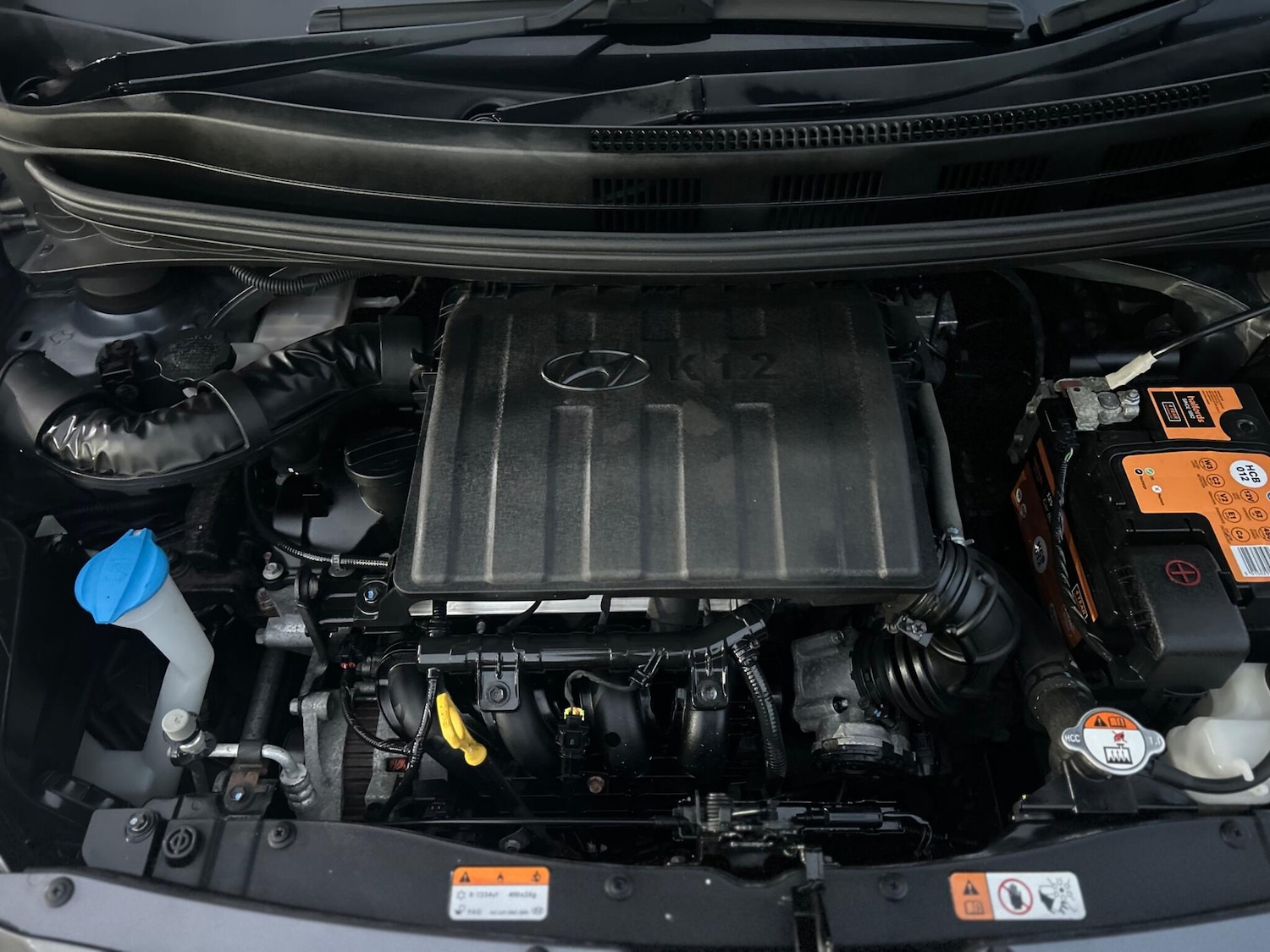 Used Hyundai i10 2015 for sale - 76550270: Photo 24