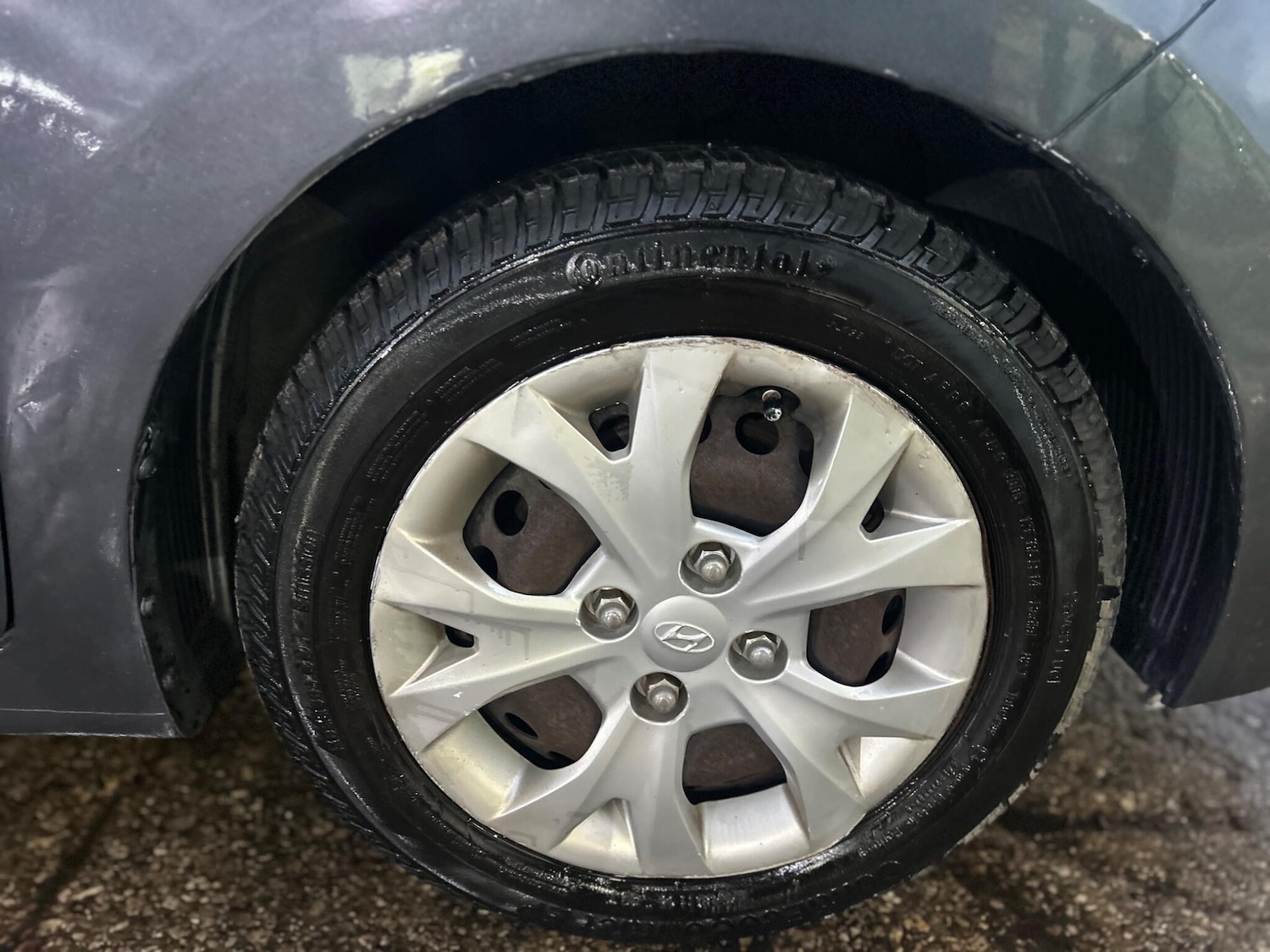 Used Hyundai i10 2015 for sale - 76550270: Photo 9