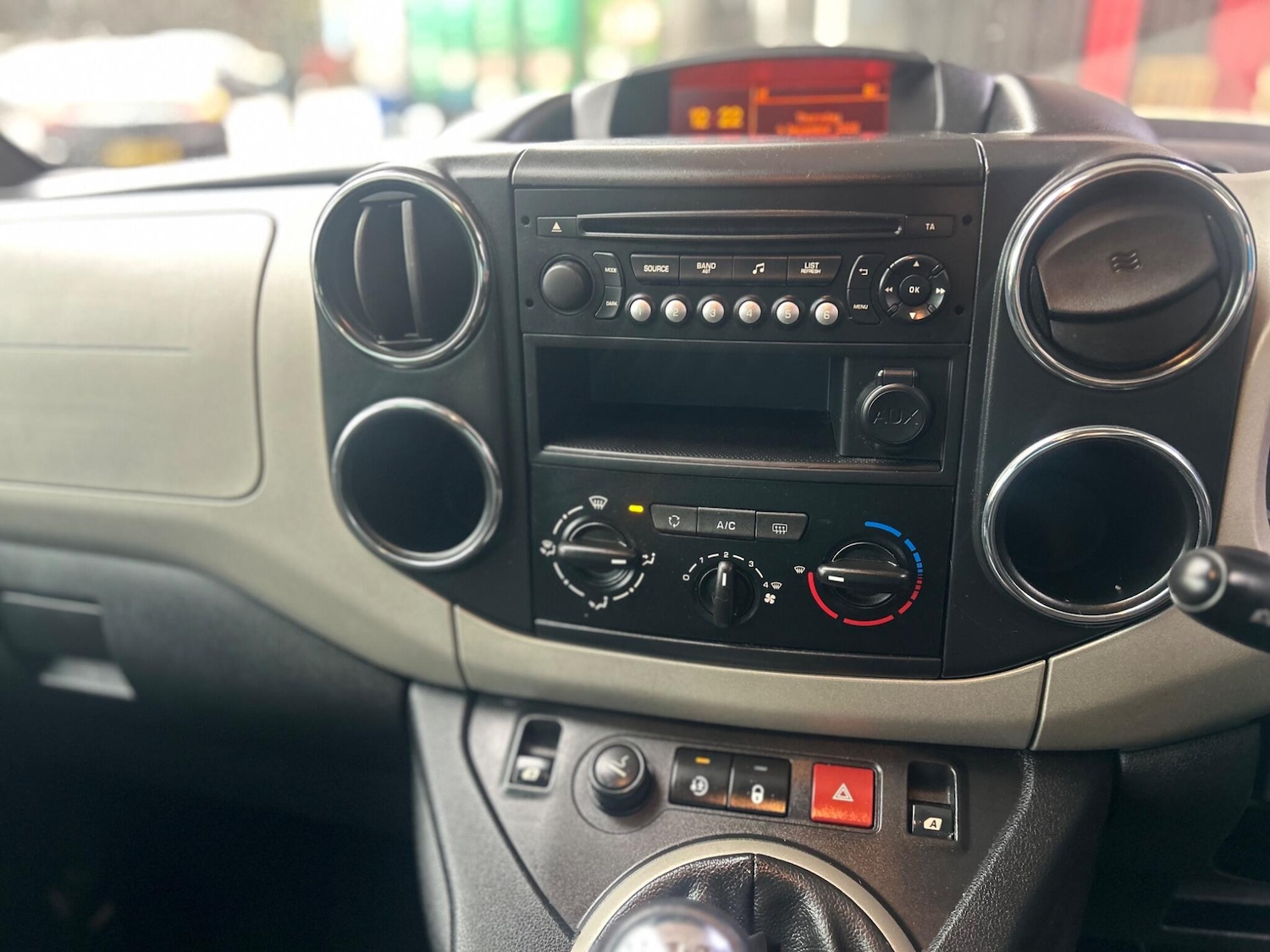 Used Peugeot Partner Tepee 2015 for sale - 76823777: Photo 14