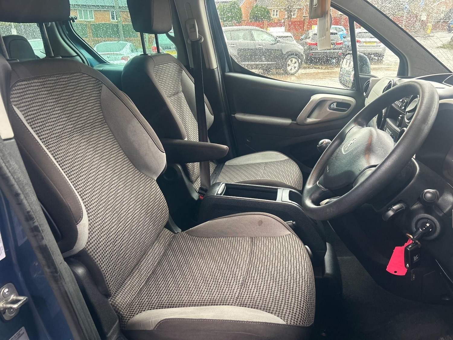 Used Peugeot Partner Tepee 2015 for sale - 76823777: Photo 15