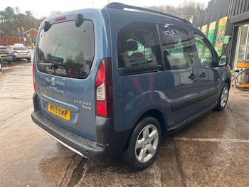 Used Peugeot Partner Tepee 2015 for sale - 76823777: Photo