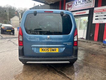 Used Peugeot Partner Tepee 2015 for sale - 76823777: Photo