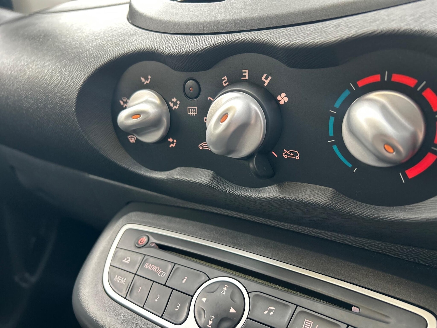 Used Renault Twingo 2012 for sale - 77809094: Photo 20