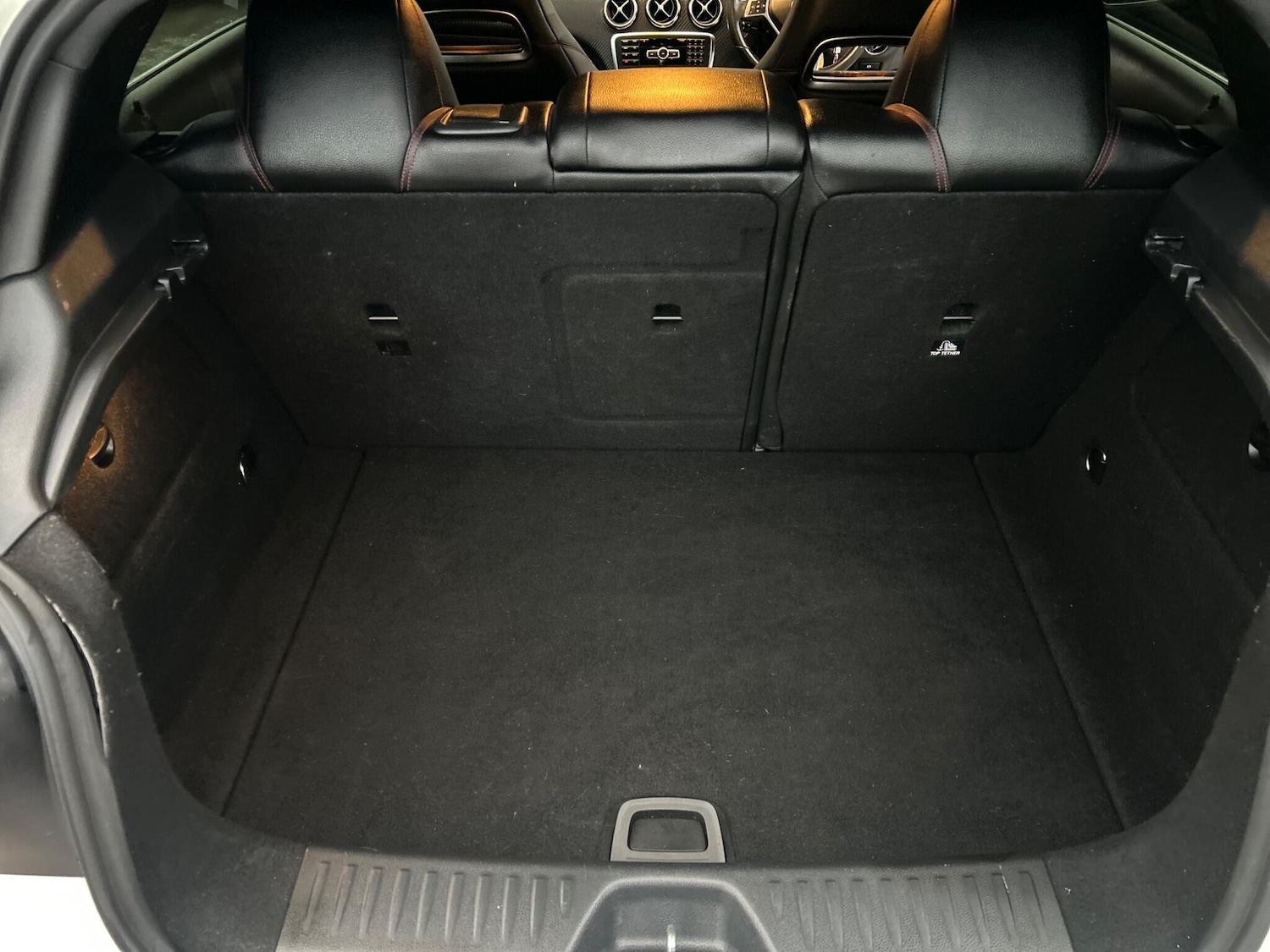 Used Mercedes-Benz A-Class 2014 for sale - 76688944: Photo 21