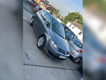 Used Volkswagen Golf Plus 2013 for sale - 76189125: Photo