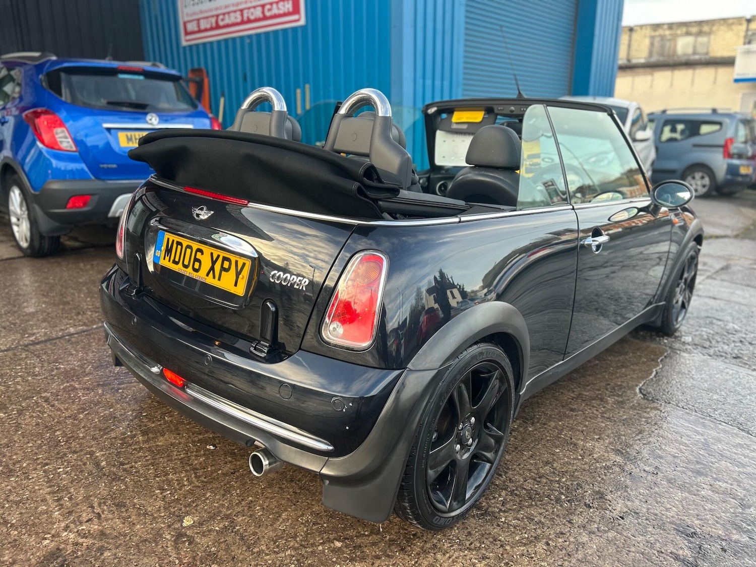 Used MINI Convertible 2006 for sale - 76936292: Photo 15