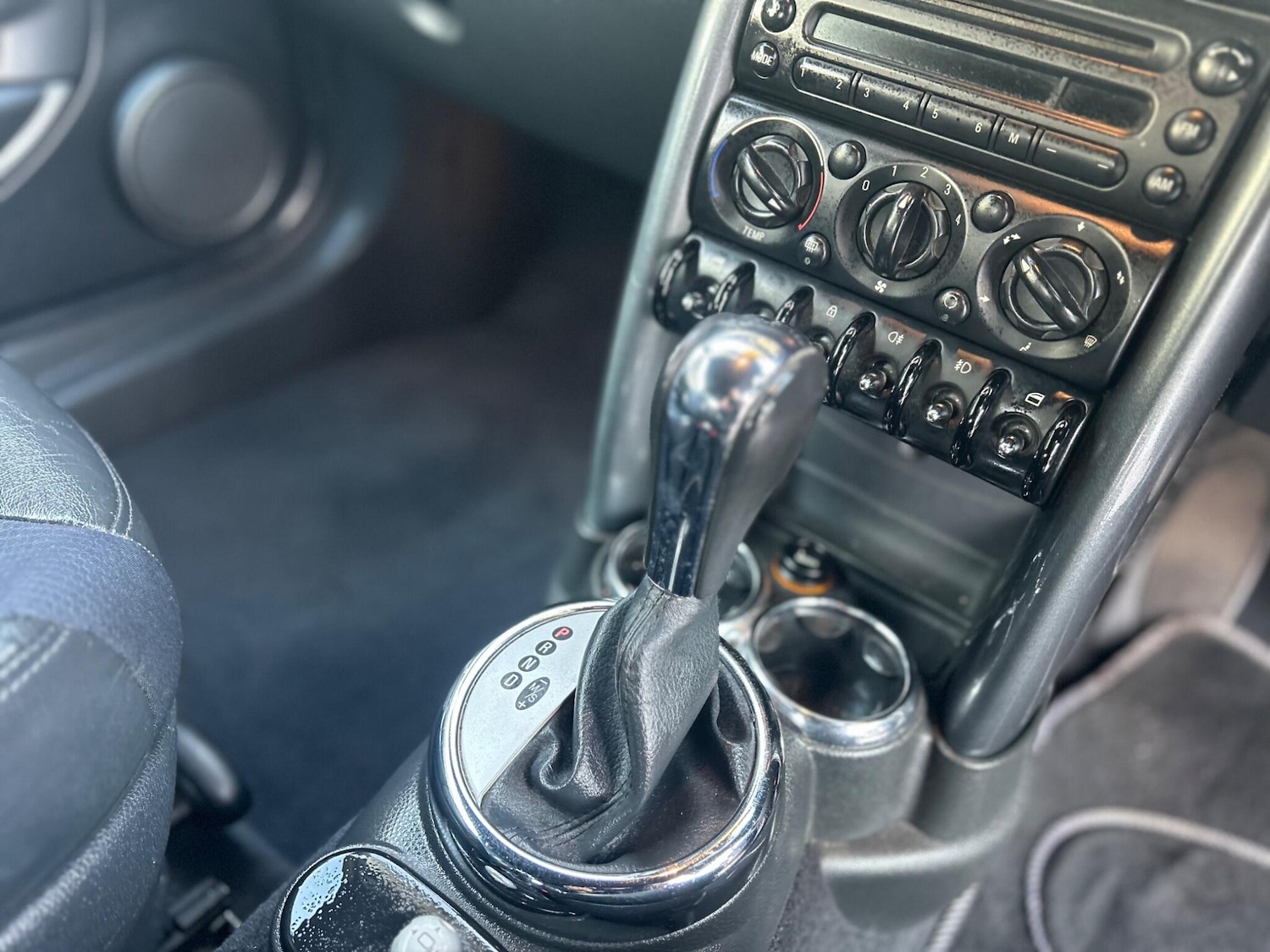 Used MINI Convertible 2006 for sale - 76936292: Photo 16