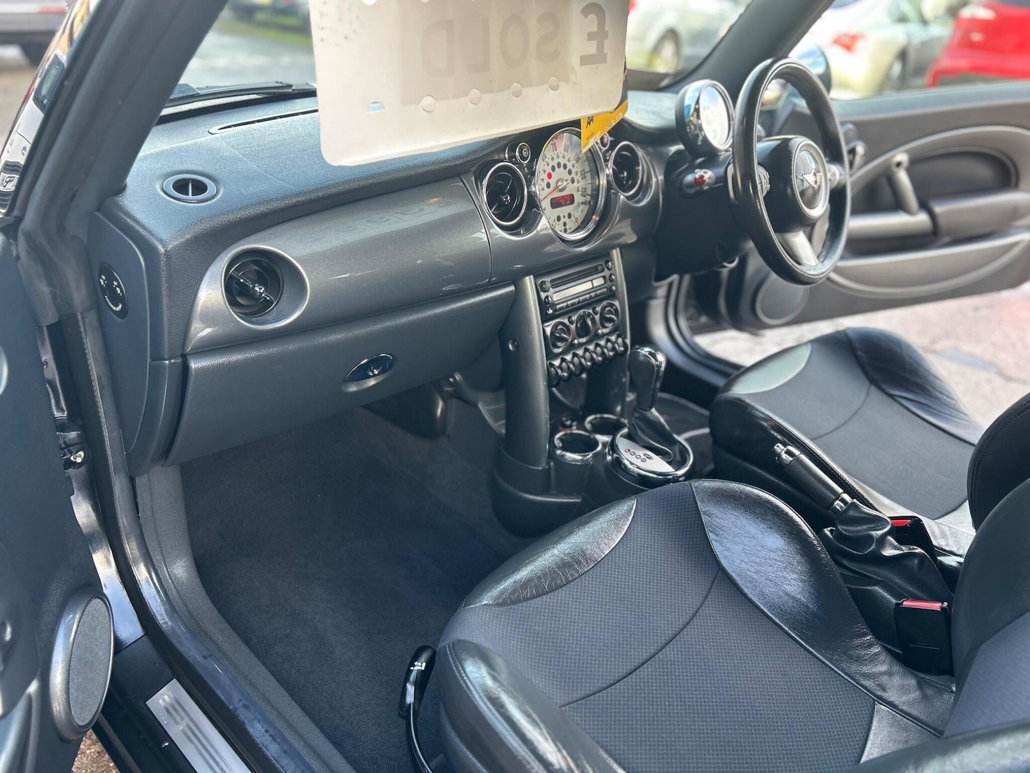 Used MINI Convertible 2006 for sale - 76936292: Photo 17