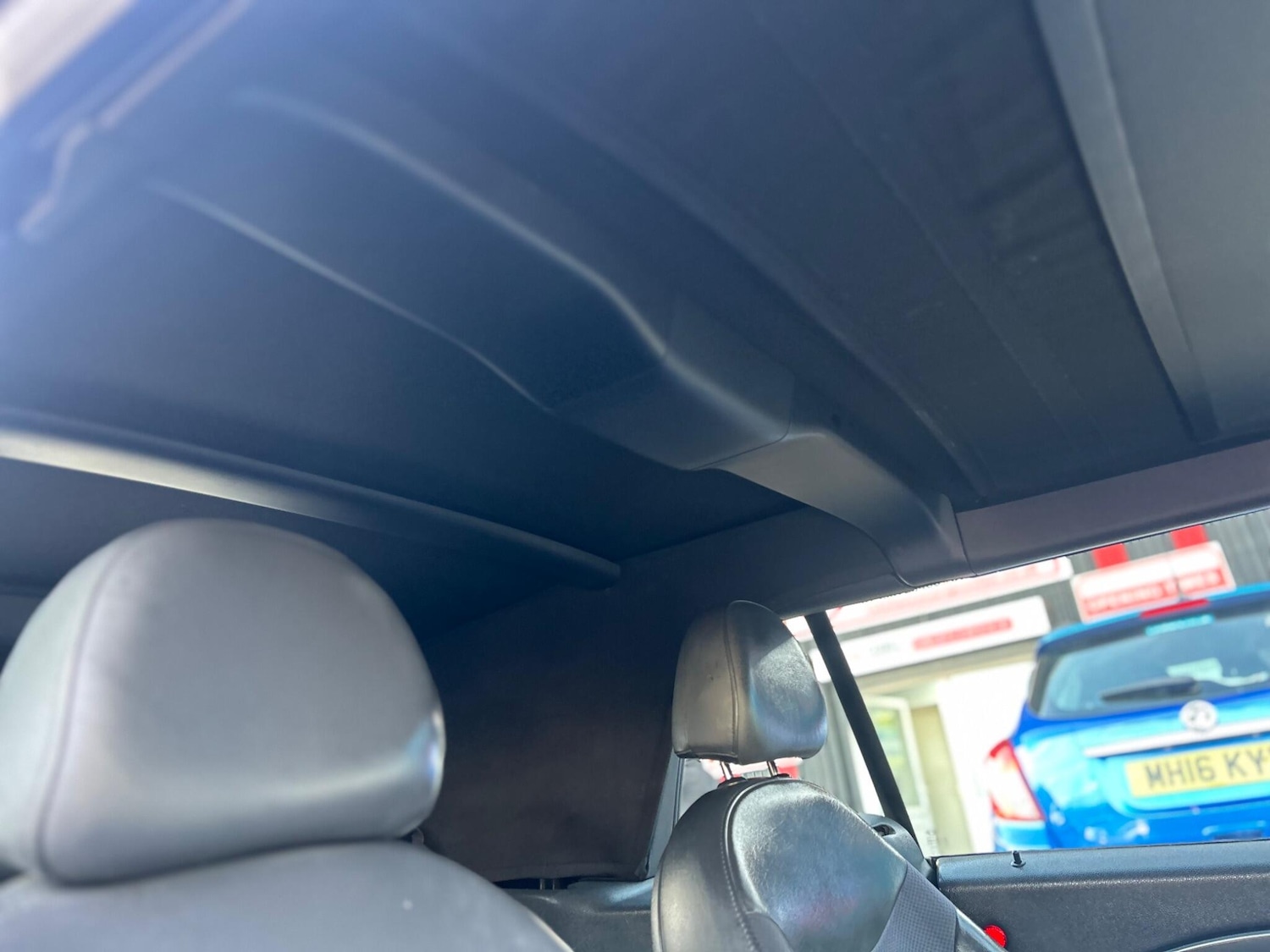 Used MINI Convertible 2006 for sale - 76936292: Photo 19