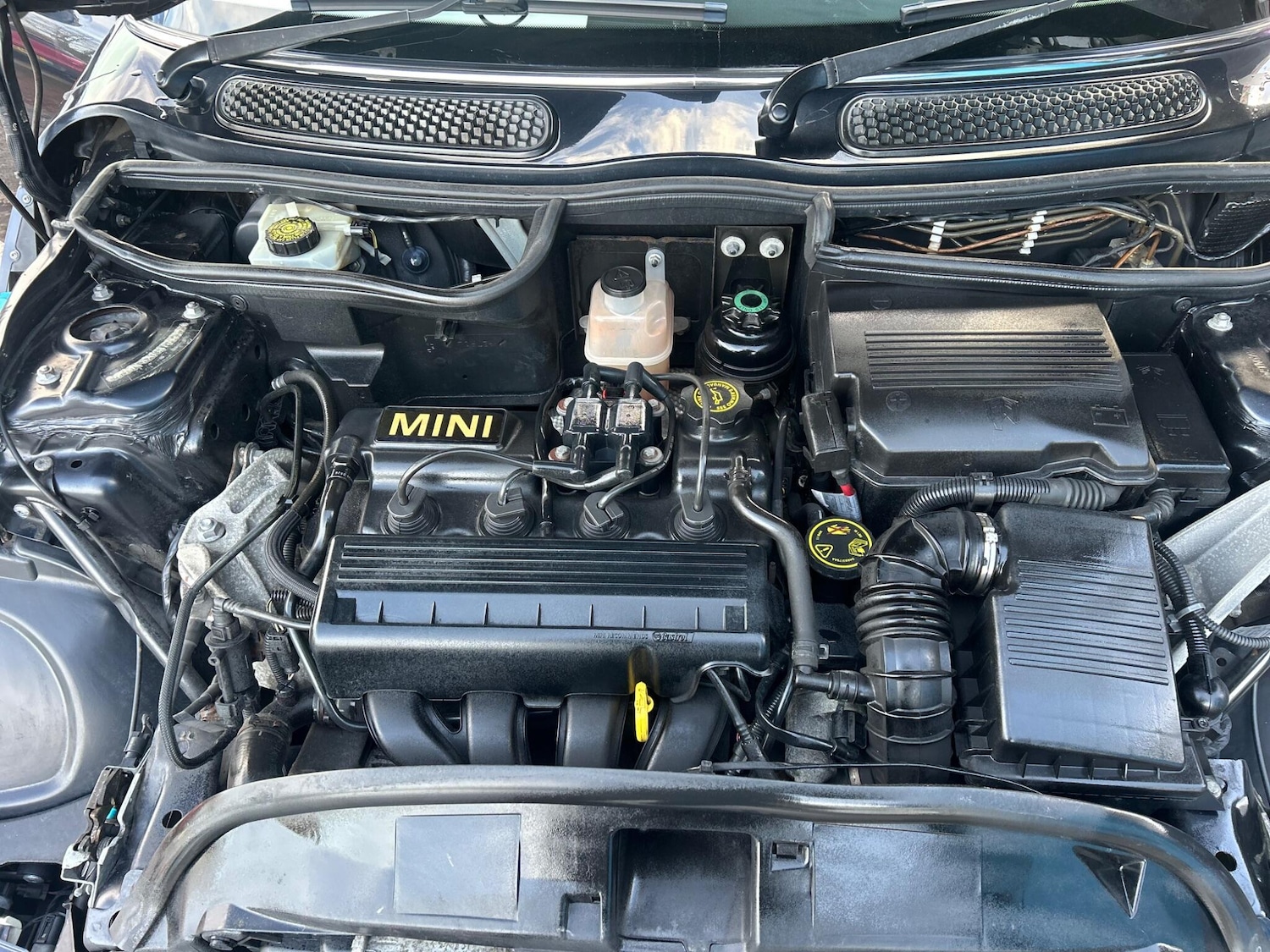 Used MINI Convertible 2006 for sale - 76936292: Photo 25