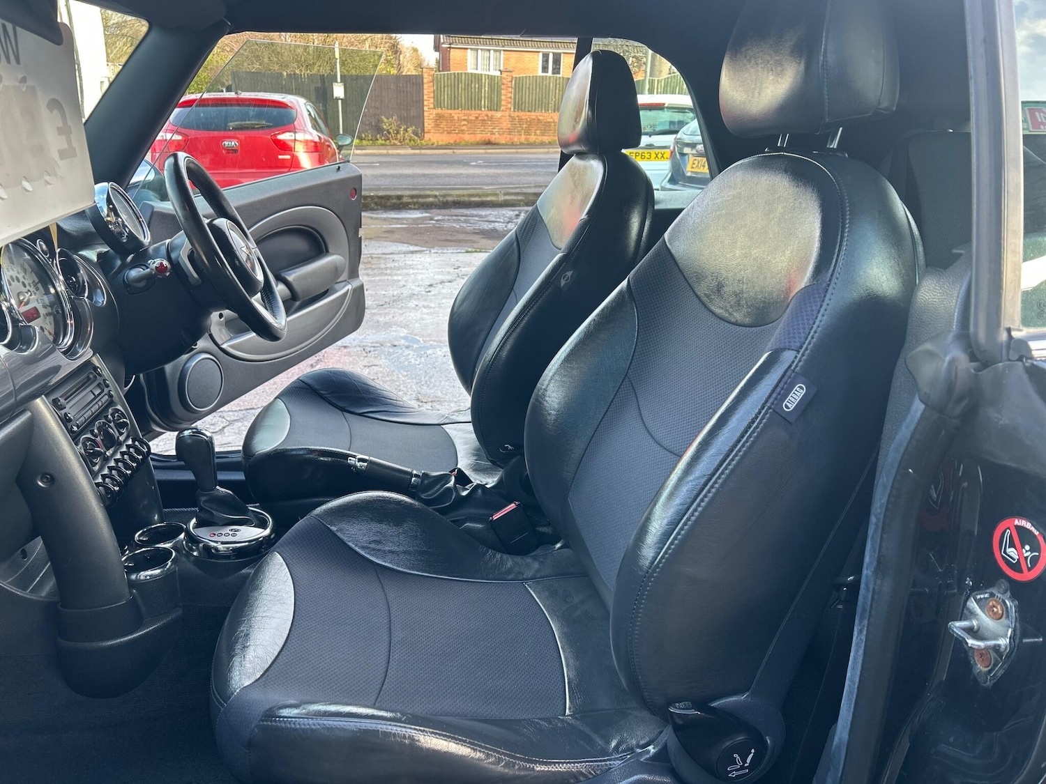 Used MINI Convertible 2006 for sale - 76936292: Photo 32