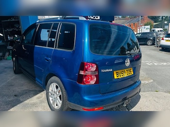 Used Volkswagen Touran 2009 for sale - 79484822: Photo