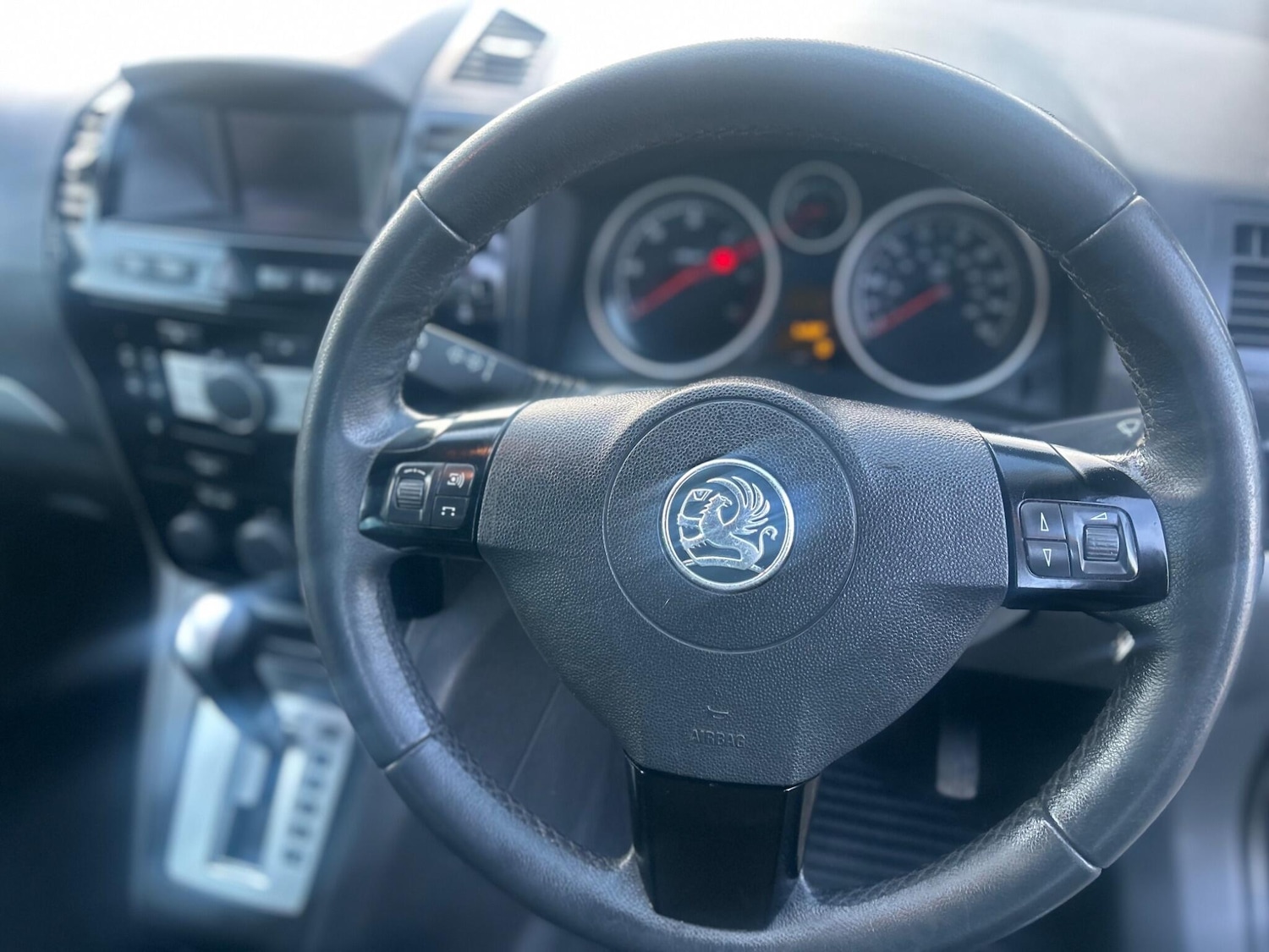 Used Vauxhall Zafira 2010 for sale - 77358343: Photo 10