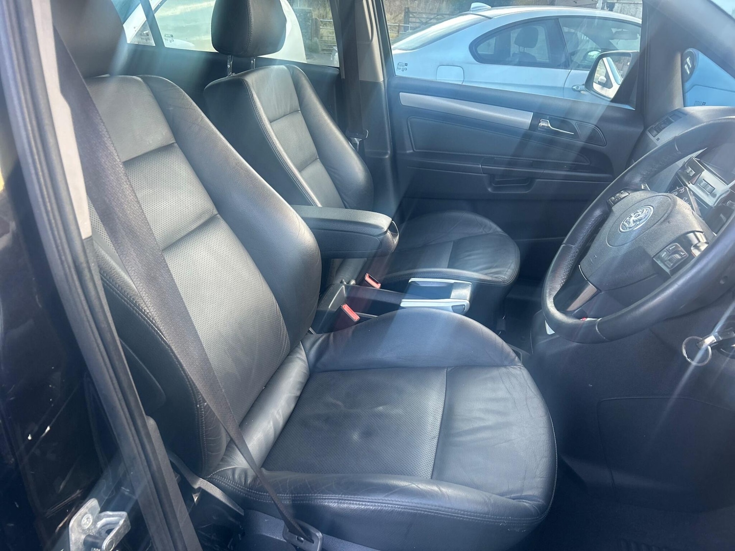 Used Vauxhall Zafira 2010 for sale - 77358343: Photo 7