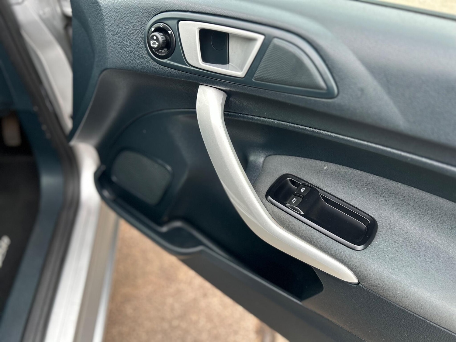 Used Ford Fiesta 2012 for sale - 76200191: Photo 10