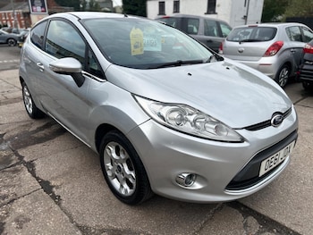 2012 (61) - 1.25 Zetec 3dr