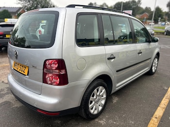 Used Volkswagen Touran 2010 for sale - 75949426: Photo