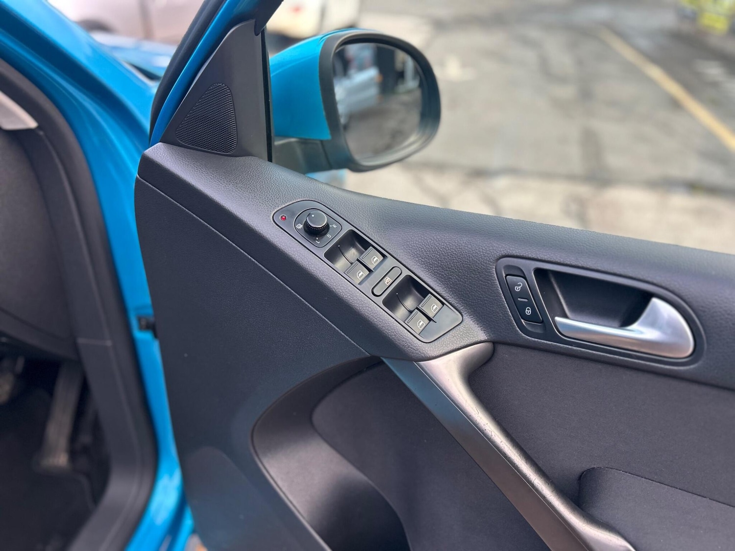 Used Volkswagen Tiguan 2009 for sale - 76398126: Photo 11