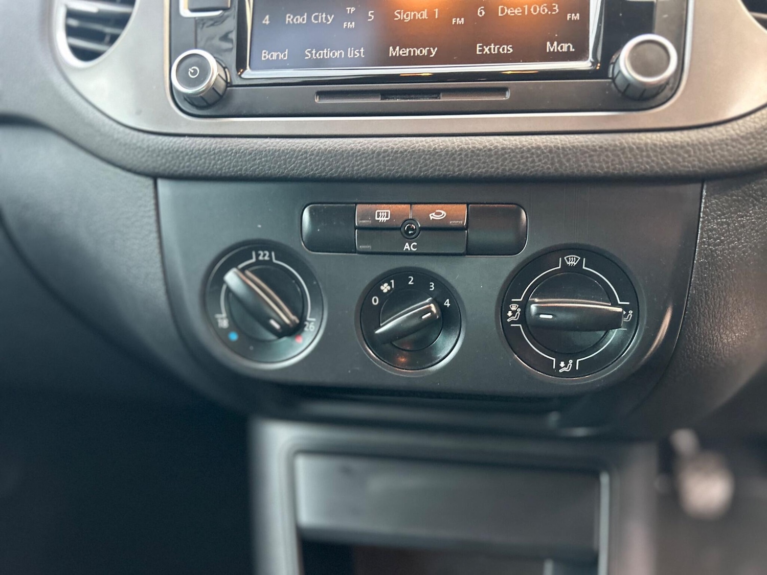 Used Volkswagen Tiguan 2009 for sale - 76398126: Photo 16