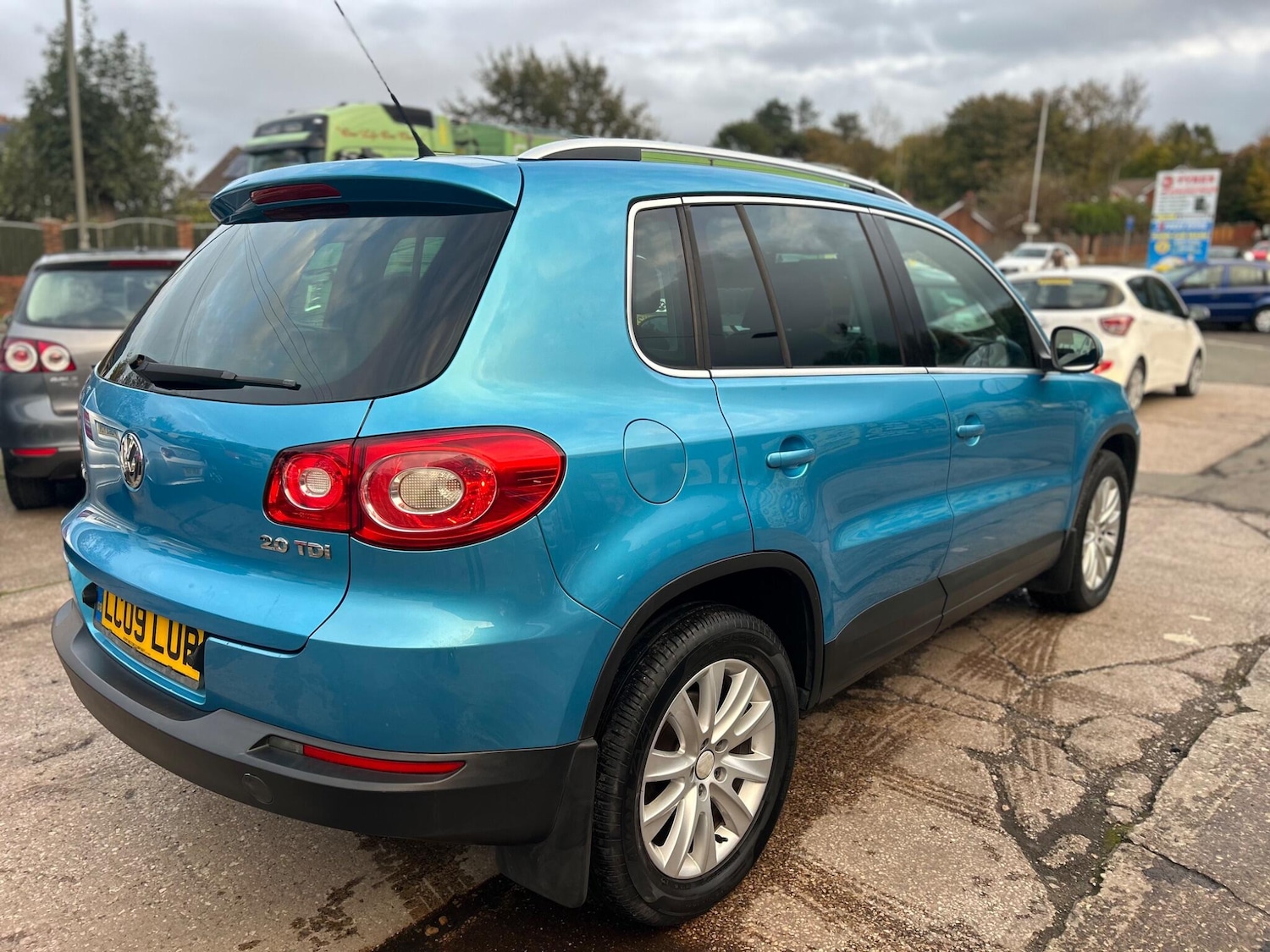 Used Volkswagen Tiguan 2009 for sale - 76398126: Photo 3