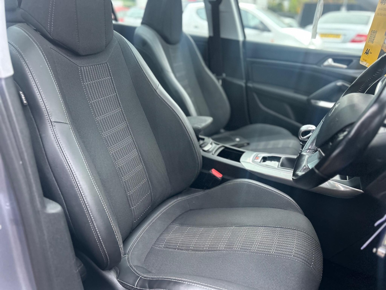 Used Peugeot 308 2018 for sale - 76992990: Photo 17