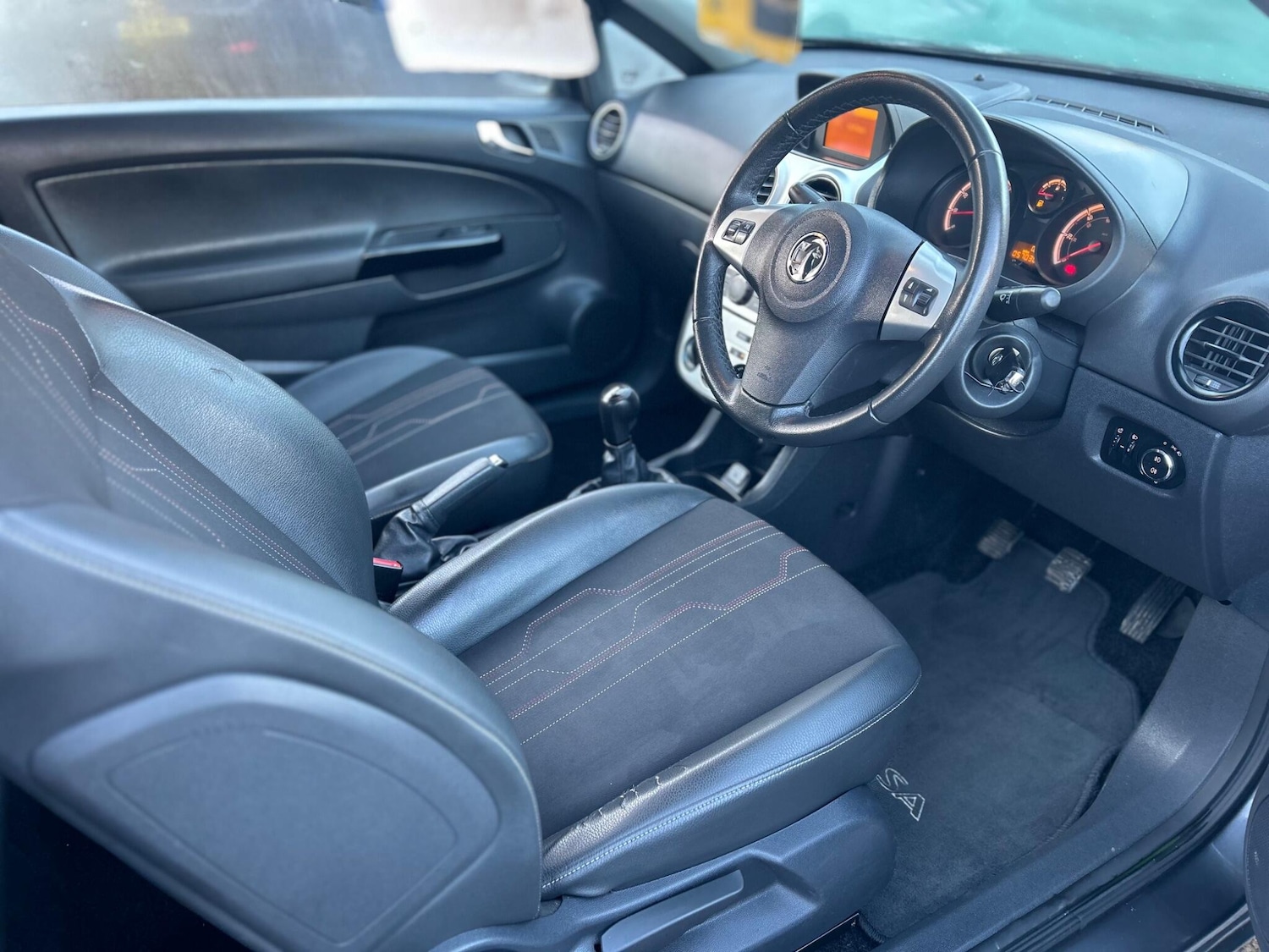 Used Vauxhall Corsa 2012 for sale - 77238572: Photo 10