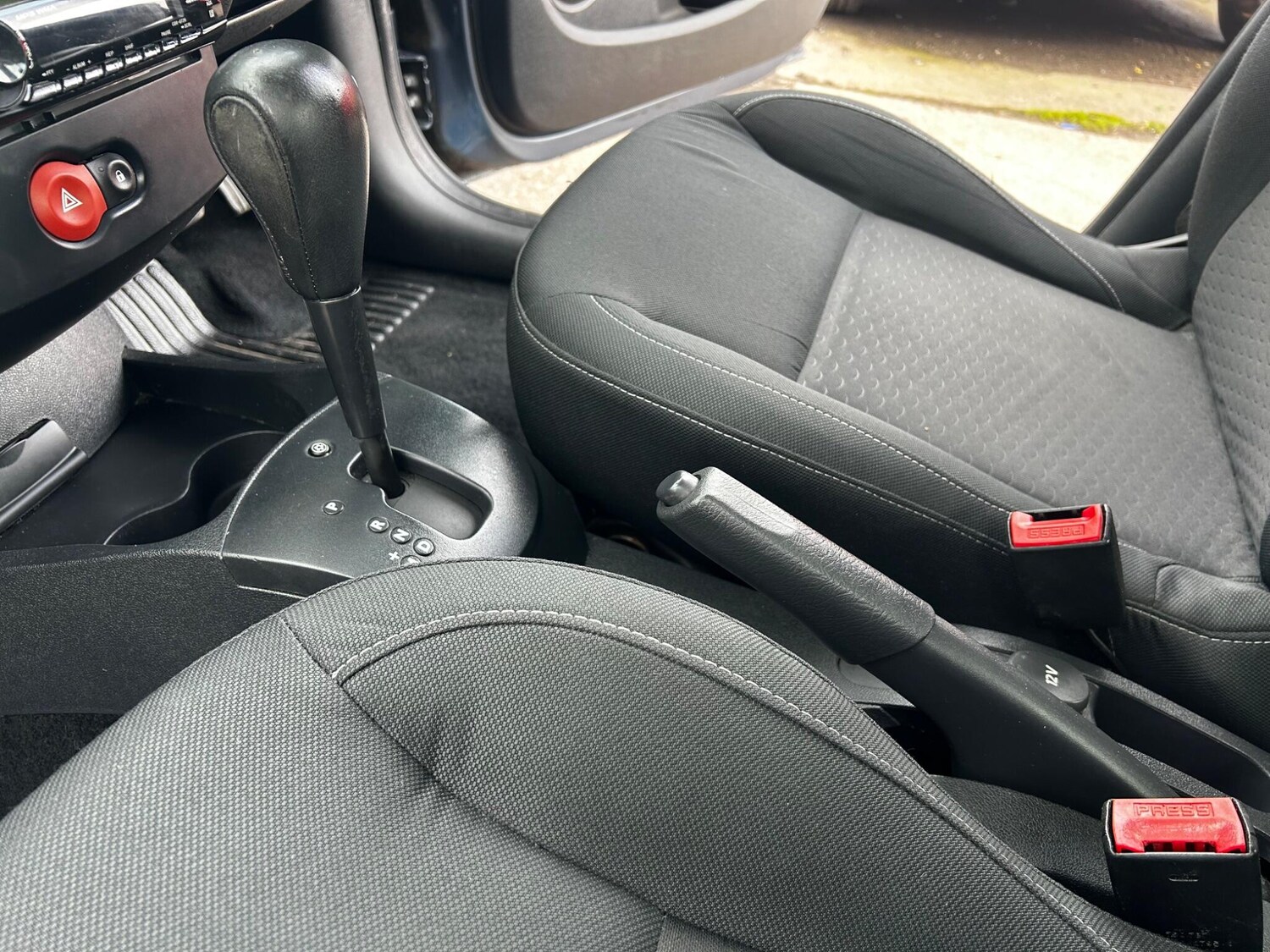 Used Renault Clio for sale - 77723736: Photo 23